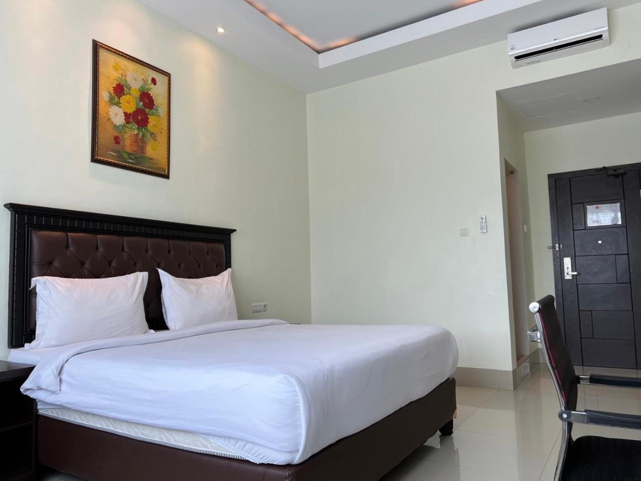 Collection O 90746 Kirei Hotel Bantaeng Exterior foto