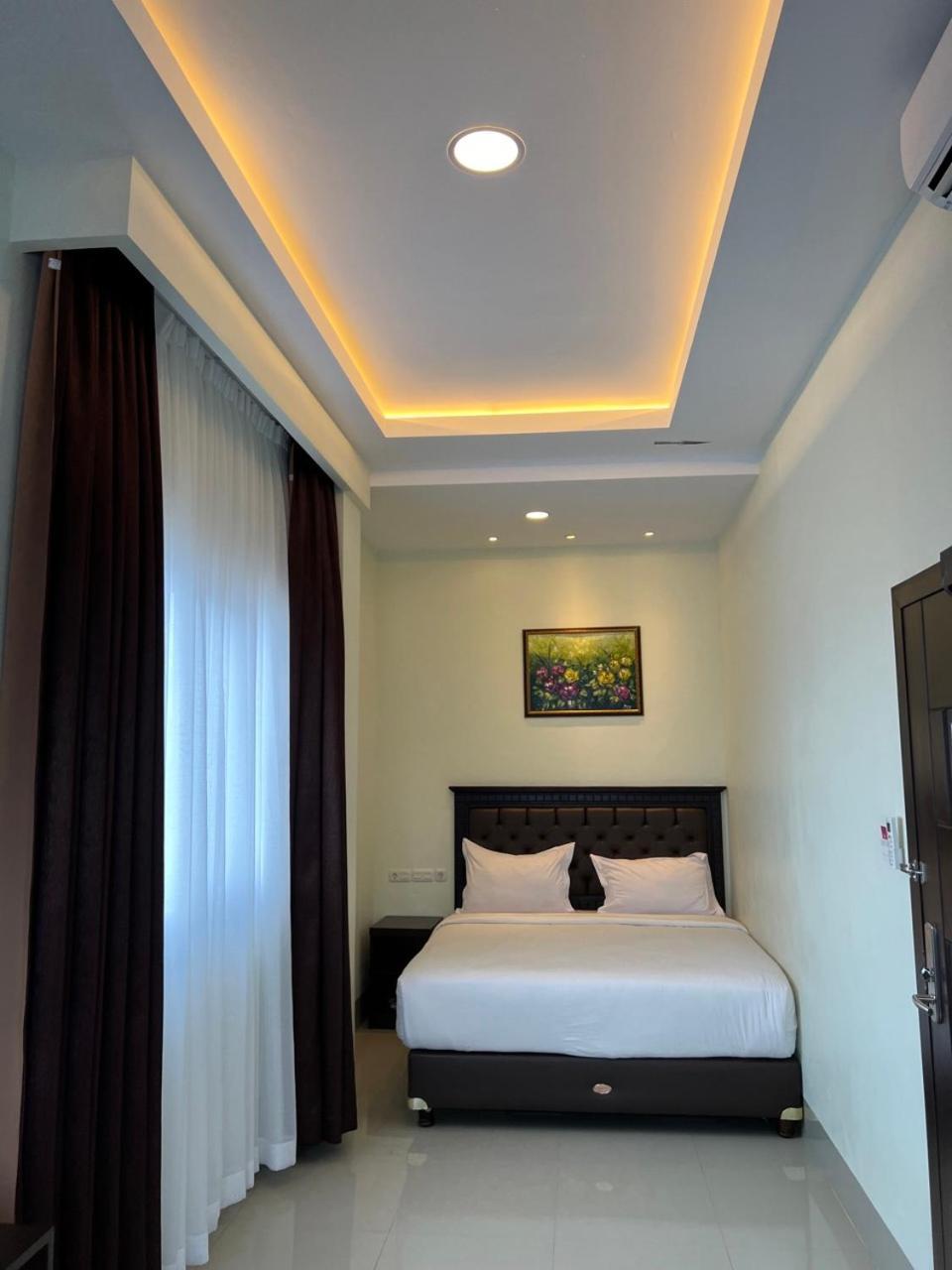 Collection O 90746 Kirei Hotel Bantaeng Exterior foto
