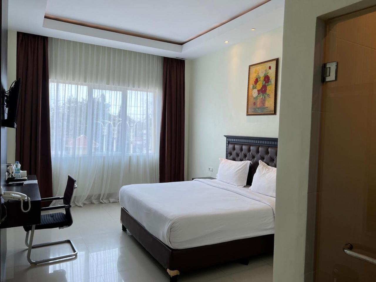 Collection O 90746 Kirei Hotel Bantaeng Exterior foto